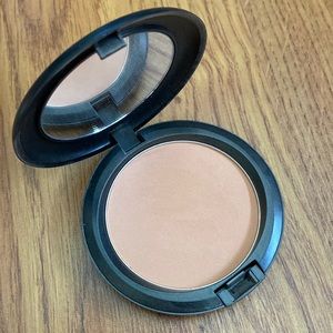 MAC Sun Twist Beauty Powder- Training Sample- RARE!  Lightly used.